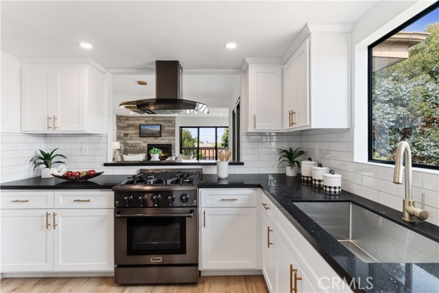 1447 Manhattan Beach Boulevard, Manhattan Beach, California 90266, 3 Bedrooms Bedrooms, ,2 BathroomsBathrooms,Residential,Sold,Manhattan Beach,OC20214796