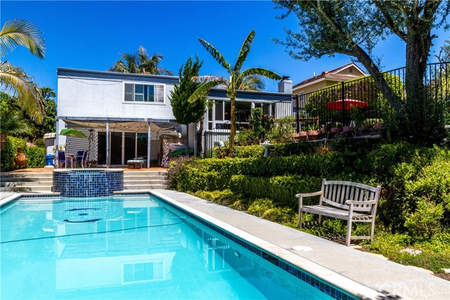 5672 Sunmist Drive, Rancho Palos Verdes, California 90275, 4 Bedrooms Bedrooms, ,3 BathroomsBathrooms,Residential,Sold,Sunmist,SB17111402
