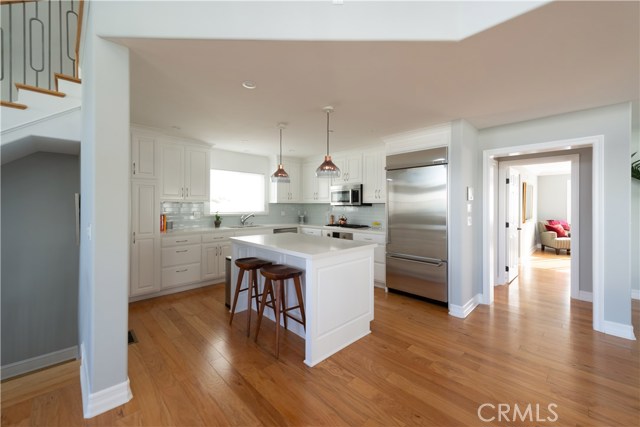 613 Lucia Avenue, Redondo Beach, California 90277, 3 Bedrooms Bedrooms, ,2 BathroomsBathrooms,Residential,Sold,Lucia,SB19228857