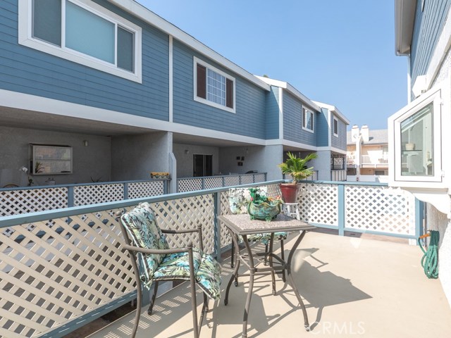 Another view of the balcony.