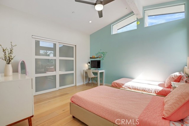 720 Rosecrans Avenue, Manhattan Beach, California 90266, 4 Bedrooms Bedrooms, ,3 BathroomsBathrooms,Residential,Sold,Rosecrans,PW21110961