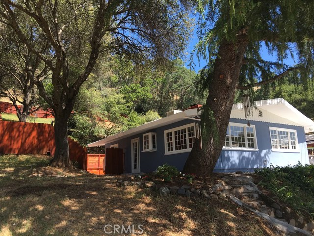 12392 Lakeview Drive