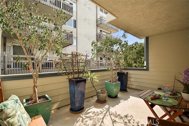 208 Catalina Avenue, Redondo Beach, California 90277, 3 Bedrooms Bedrooms, ,2 BathroomsBathrooms,Residential,Sold,Catalina,SB20172494