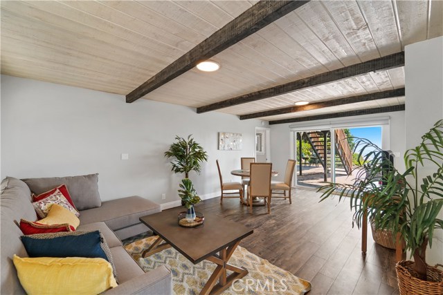 Lower level large flex room, could easily be a 4th bedroom, or in-laws suite,gym, home school, its your choice.