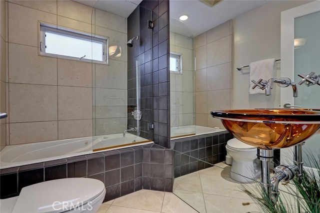 508 Juanita Avenue, Redondo Beach, California 90277, 3 Bedrooms Bedrooms, ,2 BathroomsBathrooms,Residential,Sold,Juanita,SB19017589