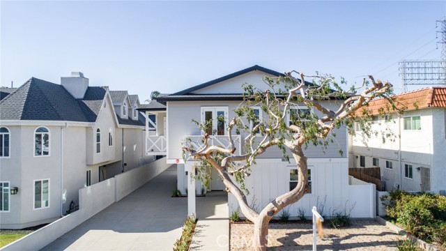 2421 Voorhees Avenue, Redondo Beach, California 90278, 4 Bedrooms Bedrooms, ,3 BathroomsBathrooms,Residential,Sold,Voorhees,PV21111181