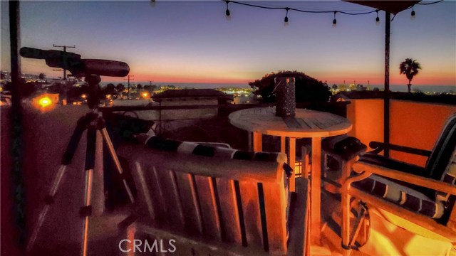 603 Juanita Avenue, Redondo Beach, California 90277, 4 Bedrooms Bedrooms, ,1 BathroomBathrooms,Residential,Sold,Juanita,SB20232273