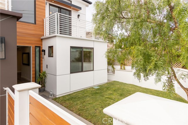 2201 Ripley Avenue, Redondo Beach, California 90278, 5 Bedrooms Bedrooms, ,5 BathroomsBathrooms,Residential,Sold,Ripley,SB20125595