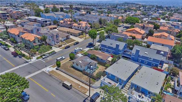 201 Juanita Avenue, Redondo Beach, California 90277, 2 Bedrooms Bedrooms, ,1 BathroomBathrooms,Residential,Sold,Juanita,OC17151838