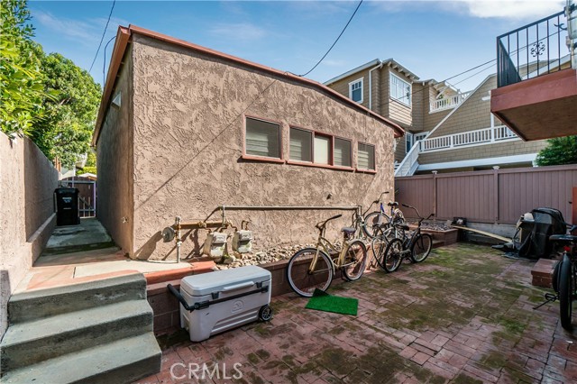 1838 Manhattan Avenue, Hermosa Beach, California 90254, 4 Bedrooms Bedrooms, ,3 BathroomsBathrooms,Residential,Sold,Manhattan,SB21032033