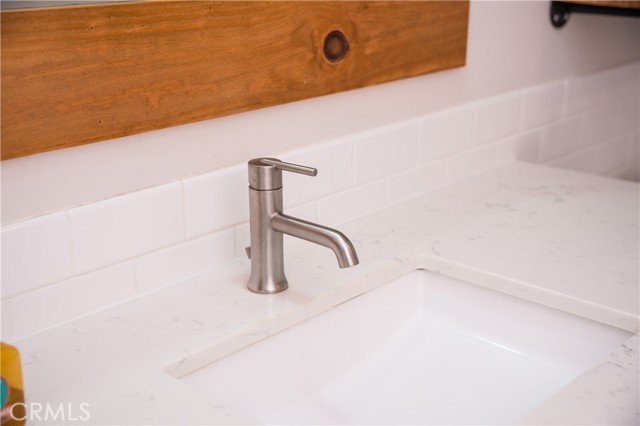 1829 Oak Avenue, Manhattan Beach, California 90266, 3 Bedrooms Bedrooms, ,2 BathroomsBathrooms,Residential,Sold,Oak,SB21146296