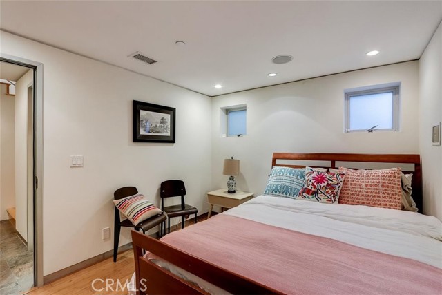 200 38th Street, Manhattan Beach, California 90266, 3 Bedrooms Bedrooms, ,4 BathroomsBathrooms,Residential,Sold,38th,PW21027936