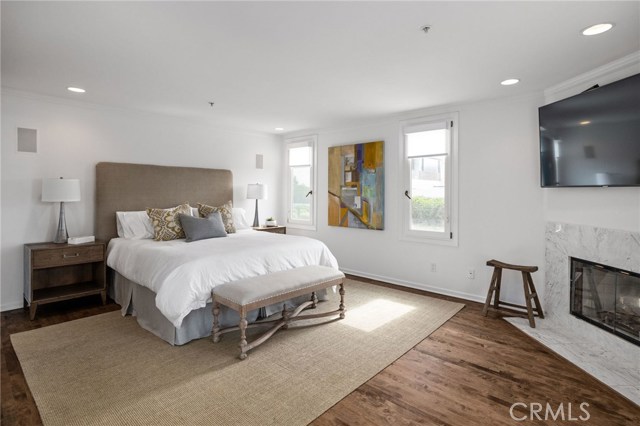 315 24th Street, Manhattan Beach, California 90266, 3 Bedrooms Bedrooms, ,3 BathroomsBathrooms,Residential,Sold,24th,SB20212174