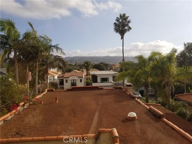 631 Avenue C, Redondo Beach, California 90277, 3 Bedrooms Bedrooms, ,2 BathroomsBathrooms,Residential,Sold,Avenue C,PV18243547