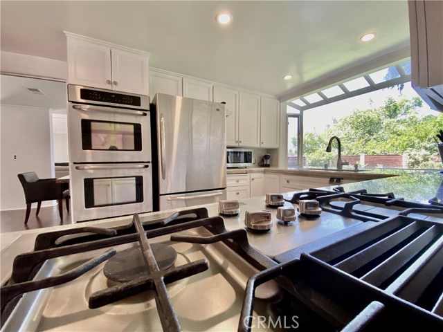 30 Encanto Drive, Rolling Hills Estates, California 90274, 4 Bedrooms Bedrooms, ,3 BathroomsBathrooms,Residential,Sold,Encanto,PV20080476