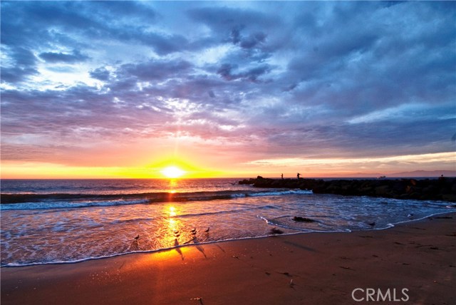Can you imagine this being your back yard?  Absolutely gorgeous Topaz Jetty right out your back door!