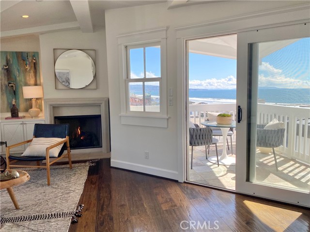 3213 Manhattan Avenue, Manhattan Beach, California 90266, 3 Bedrooms Bedrooms, ,3 BathroomsBathrooms,Residential,Sold,Manhattan,SB21049996