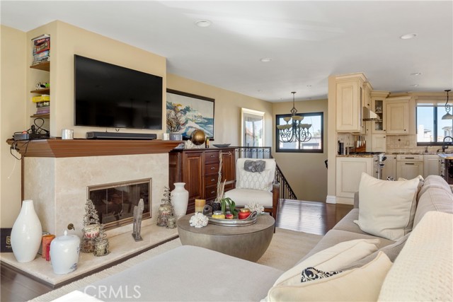 437 27th Street, Manhattan Beach, California 90266, 4 Bedrooms Bedrooms, ,3 BathroomsBathrooms,Residential,Sold,27th,SB21036239
