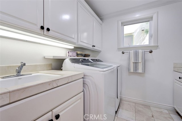 449 26th Street, Manhattan Beach, California 90266, 5 Bedrooms Bedrooms, ,4 BathroomsBathrooms,Residential,Sold,26th,SB20164574