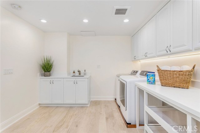 2448 Silverstrand Avenue, Hermosa Beach, California 90254, 5 Bedrooms Bedrooms, ,4 BathroomsBathrooms,Residential,Sold,Silverstrand,SB20229605