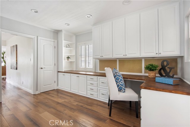 329 4th Street, Manhattan Beach, California 90266, 3 Bedrooms Bedrooms, ,2 BathroomsBathrooms,Residential,Sold,4th,SB20090773