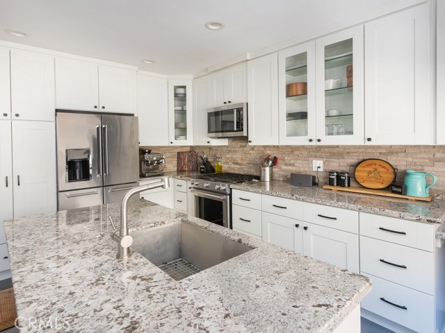 1923 Marshallfield Lane, Redondo Beach, California 90278, 3 Bedrooms Bedrooms, ,2 BathroomsBathrooms,Residential,Sold,Marshallfield,SB20084915