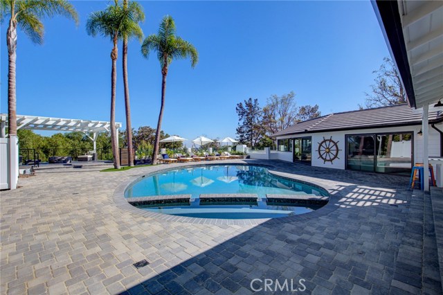 4511 Marloma Drive, Rolling Hills Estates, California 90274, 5 Bedrooms Bedrooms, ,2 BathroomsBathrooms,Residential,Sold,Marloma,PV19267077