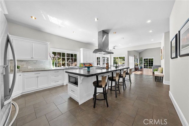27207 Eastvale Road, Palos Verdes Peninsula, California 90274, 6 Bedrooms Bedrooms, ,5 BathroomsBathrooms,Residential,Sold,Eastvale,PV21116314