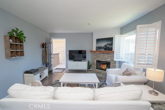 720 Meyer Lane, Redondo Beach, California 90278, 2 Bedrooms Bedrooms, ,2 BathroomsBathrooms,Residential,Sold,Meyer,SB19083310