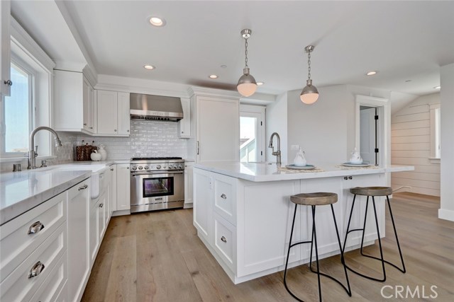 700 Loma Drive, Hermosa Beach, California 90254, 3 Bedrooms Bedrooms, ,3 BathroomsBathrooms,Residential,Sold,Loma,SB18137113