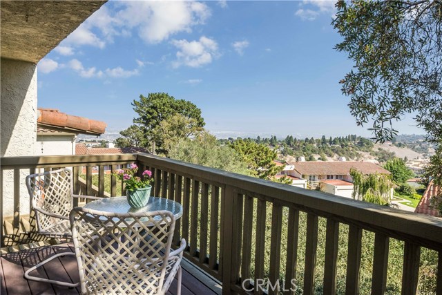 43 Cottonwood Circle, Rolling Hills Estates, California 90274, 2 Bedrooms Bedrooms, ,3 BathroomsBathrooms,Residential,Sold,Cottonwood,PV18261696