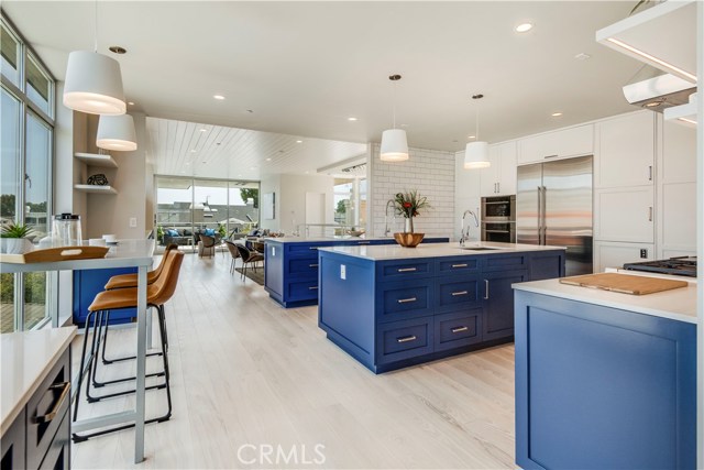 409 3rd Street, Manhattan Beach, California 90266, 5 Bedrooms Bedrooms, ,2 BathroomsBathrooms,Residential,Sold,3rd,SB19219164