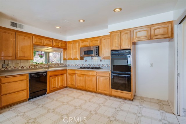 3250 Seaclaire Drive, Rancho Palos Verdes, California 90275, 4 Bedrooms Bedrooms, ,1 BathroomBathrooms,Residential,Sold,Seaclaire,PV18162032