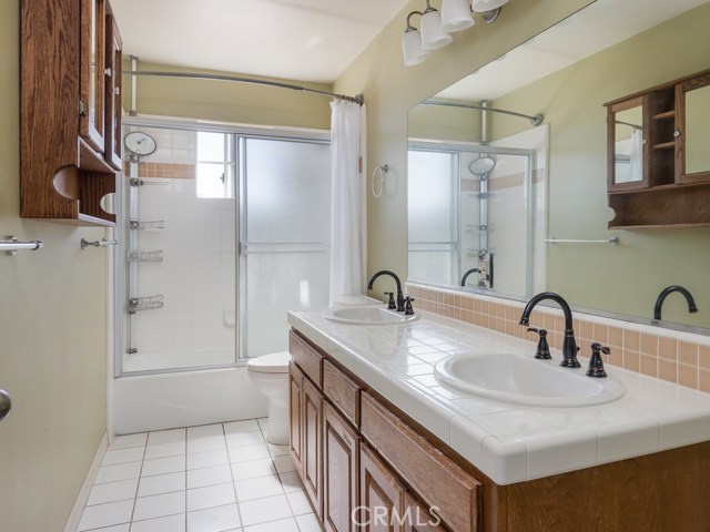 2223 Carnegie Lane, Redondo Beach, California 90278, 4 Bedrooms Bedrooms, ,2 BathroomsBathrooms,Residential,Sold,Carnegie,SB20153502