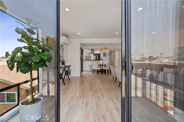 1447 Manhattan Beach Boulevard, Manhattan Beach, California 90266, 3 Bedrooms Bedrooms, ,2 BathroomsBathrooms,Residential,Sold,Manhattan Beach,OC20214796