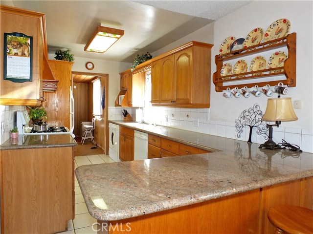2605 182nd Place, Redondo Beach, California 90278, 2 Bedrooms Bedrooms, ,1 BathroomBathrooms,Residential,Sold,182nd,PW19189131