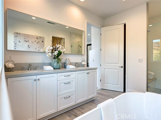 1907 Plant #B, Redondo Beach, California 90278, 4 Bedrooms Bedrooms, ,3 BathroomsBathrooms,Residential,Sold,Plant #B,SB20015765