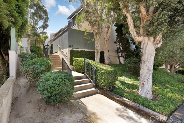 2016 Mathews Avenue, Redondo Beach, California 90278, 2 Bedrooms Bedrooms, ,3 BathroomsBathrooms,Residential,Sold,Mathews,SW19218319