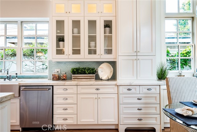 2916 Palm Avenue, Manhattan Beach, California 90266, 5 Bedrooms Bedrooms, ,4 BathroomsBathrooms,Residential,Sold,Palm,SB19125651