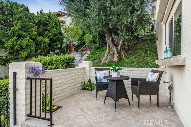 160 Aspen Way, Rolling Hills Estates, California 90274, 3 Bedrooms Bedrooms, ,2 BathroomsBathrooms,Residential,Sold,Aspen Way,PV20146258
