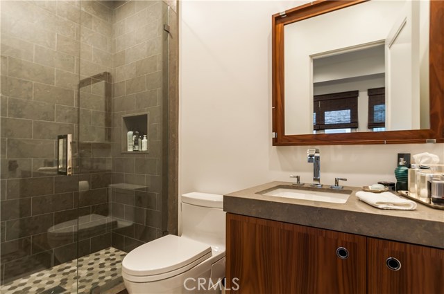2215 Bayview Drive, Manhattan Beach, California 90266, 4 Bedrooms Bedrooms, ,3 BathroomsBathrooms,Residential,Sold,Bayview,SB20132281