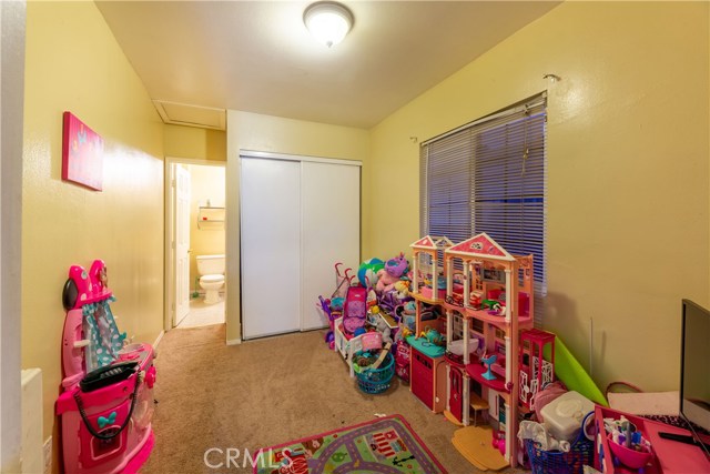 2 Bed Home for Sale in Compton, California