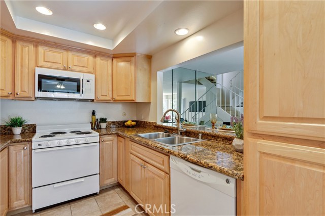 28514 Vista Madera, Rancho Palos Verdes, California 90275, 3 Bedrooms Bedrooms, ,3 BathroomsBathrooms,Residential,Sold,Vista Madera,PV17250619