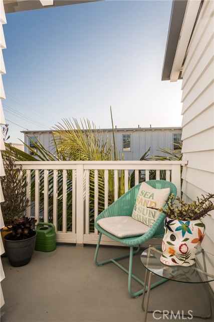 524 4th Street, Manhattan Beach, California 90266, 4 Bedrooms Bedrooms, ,2 BathroomsBathrooms,Residential,Sold,4th,SB21061545