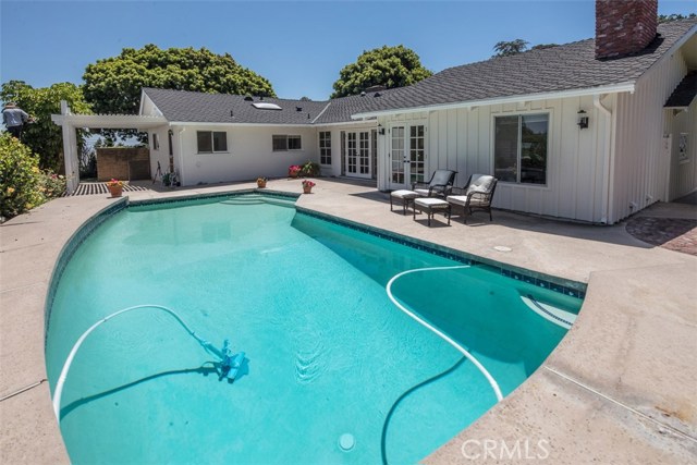 2215 Potrillo Road, Rolling Hills Estates, California 90274, 3 Bedrooms Bedrooms, ,2 BathroomsBathrooms,Residential,Sold,Potrillo,SB17073978