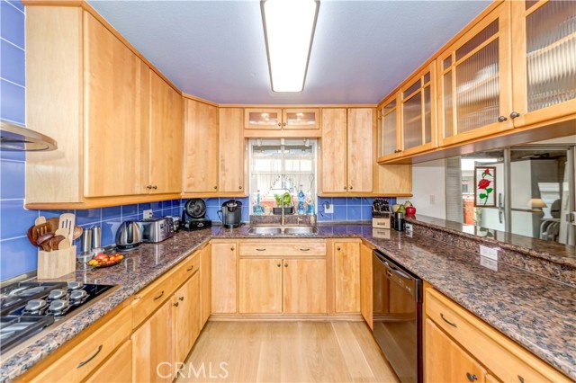 2721 Rockefeller Lane, Redondo Beach, California 90278, 3 Bedrooms Bedrooms, ,1 BathroomBathrooms,Residential,Sold,Rockefeller,SB21048049