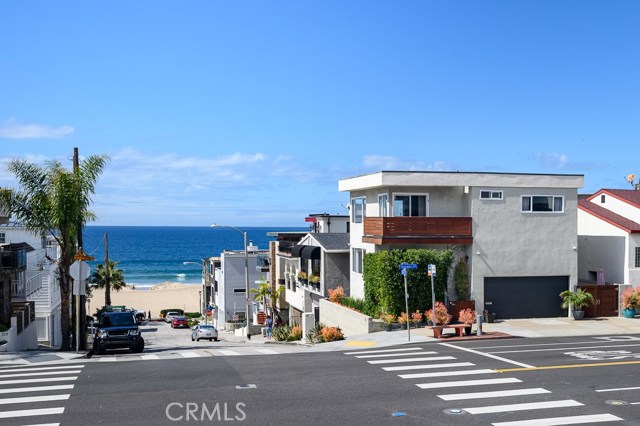 133 1st Street, Manhattan Beach, California 90266, 3 Bedrooms Bedrooms, ,2 BathroomsBathrooms,Residential,Sold,1st,SB20052011