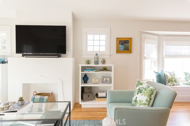 304 Gertruda Avenue, Redondo Beach, California 90277, 3 Bedrooms Bedrooms, ,2 BathroomsBathrooms,Residential,Sold,Gertruda,PV17065927