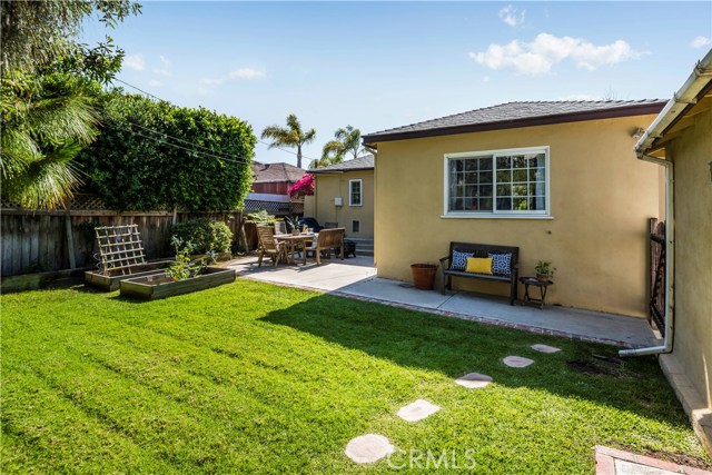 2004 Faymont Avenue, Manhattan Beach, California 90266, 3 Bedrooms Bedrooms, ,2 BathroomsBathrooms,Residential,Sold,Faymont,SB19117779