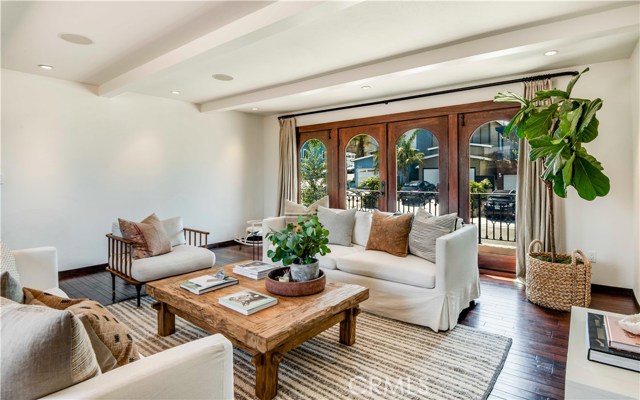 1635 Van Horne Lane, Redondo Beach, California 90278, 4 Bedrooms Bedrooms, ,1 BathroomBathrooms,Residential,Sold,Van Horne,PV19173799